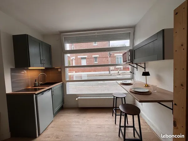 Loue Studio avec place de parking couverte quartier st Pierre