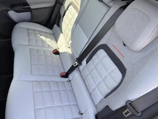 Citroën C5 Aircross electrique 210ch 78kwh autonomie confort max — photo 8
