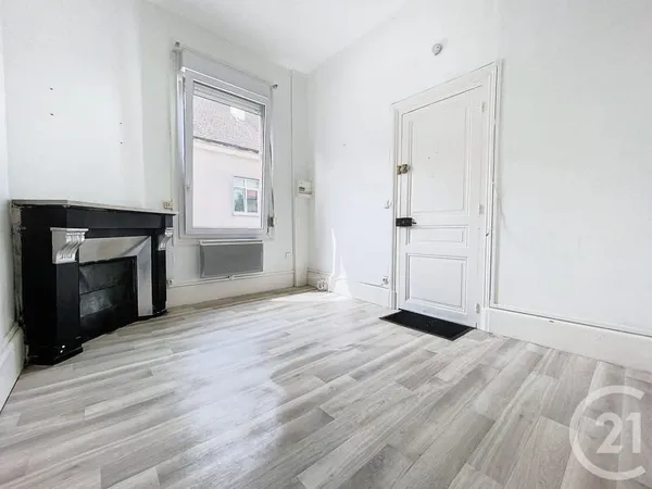 Local 13 m²