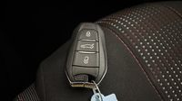 Peugeot 308 1.5 BlueHDi 130ch S&S GT EAT8 — photo 16