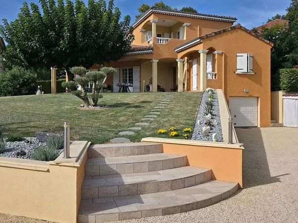 Maison 5 pièces 110 m²