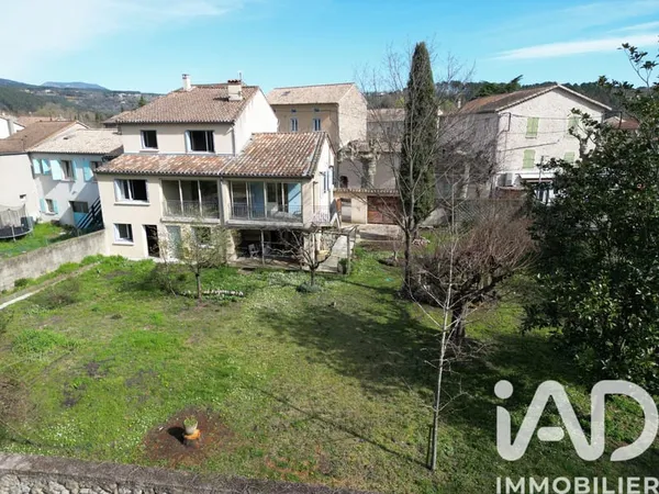 Maison 7 pièces 160 m²