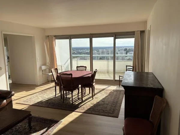 Chambre meublée 12m² dans coloc 110m² calme,