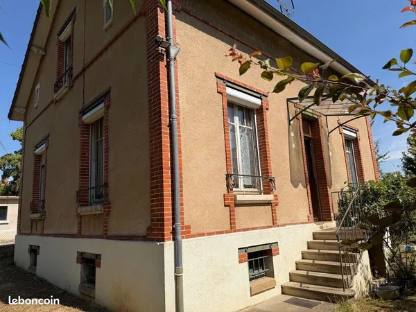 Agréable Maison ancienne sur sous-sol