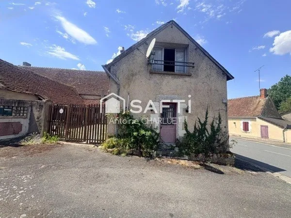 Maison de 117m² à renover entièrement avec une petite courette