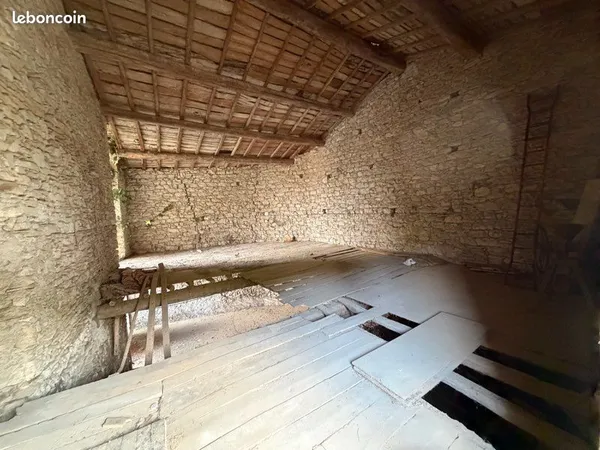 Grange /corps de ferme