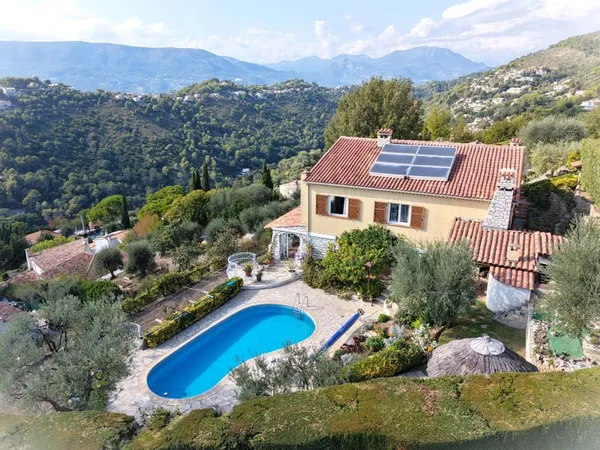 Maison 6 pièces 185 m²