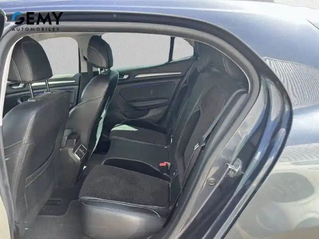 Renault Megane mégane iv berline dci 165 energy edc — photo 10