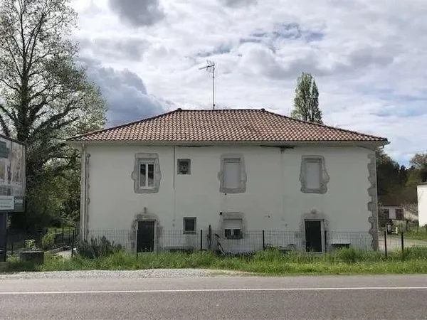 Immeuble 10 pièces
