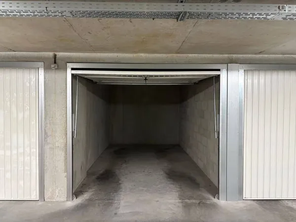 Parking 13 m²