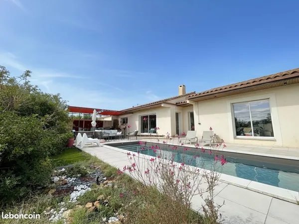 Villa avec piscine