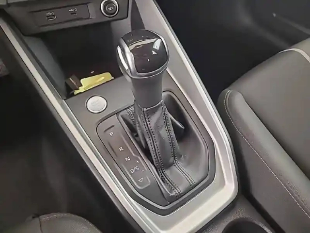 Audi A1 sportback 25 tfsi 95 ch s tronic 7 — photo 14