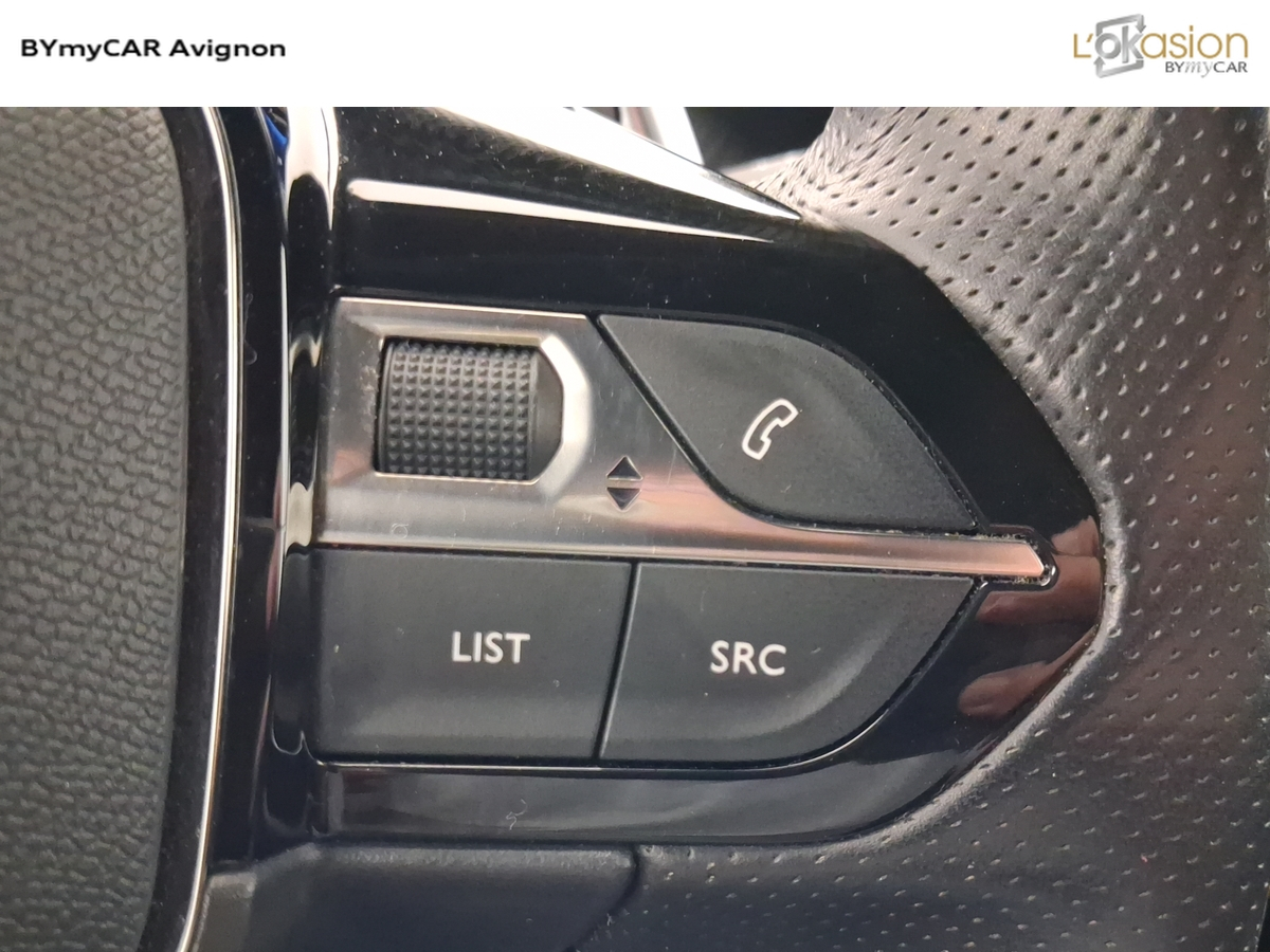 Peugeot 2008 PureTech 130 S&amp;S EAT8 — photo 31