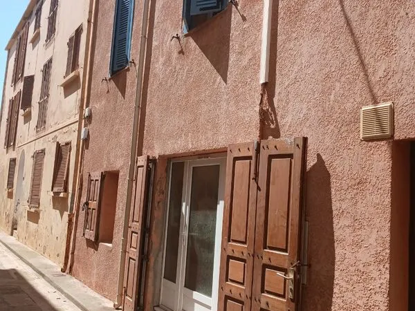 Macinaggio Charmant duplex au coeur du village, port et plage à pied - 195 000
