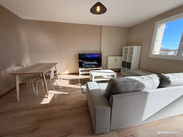 Colocation chambre dans appartement