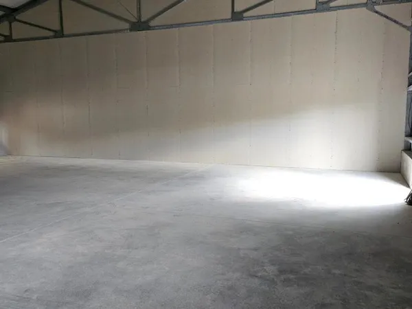 HANGAR NEUF de 300 m² - Idéal pour stockage ou activités professionnelles