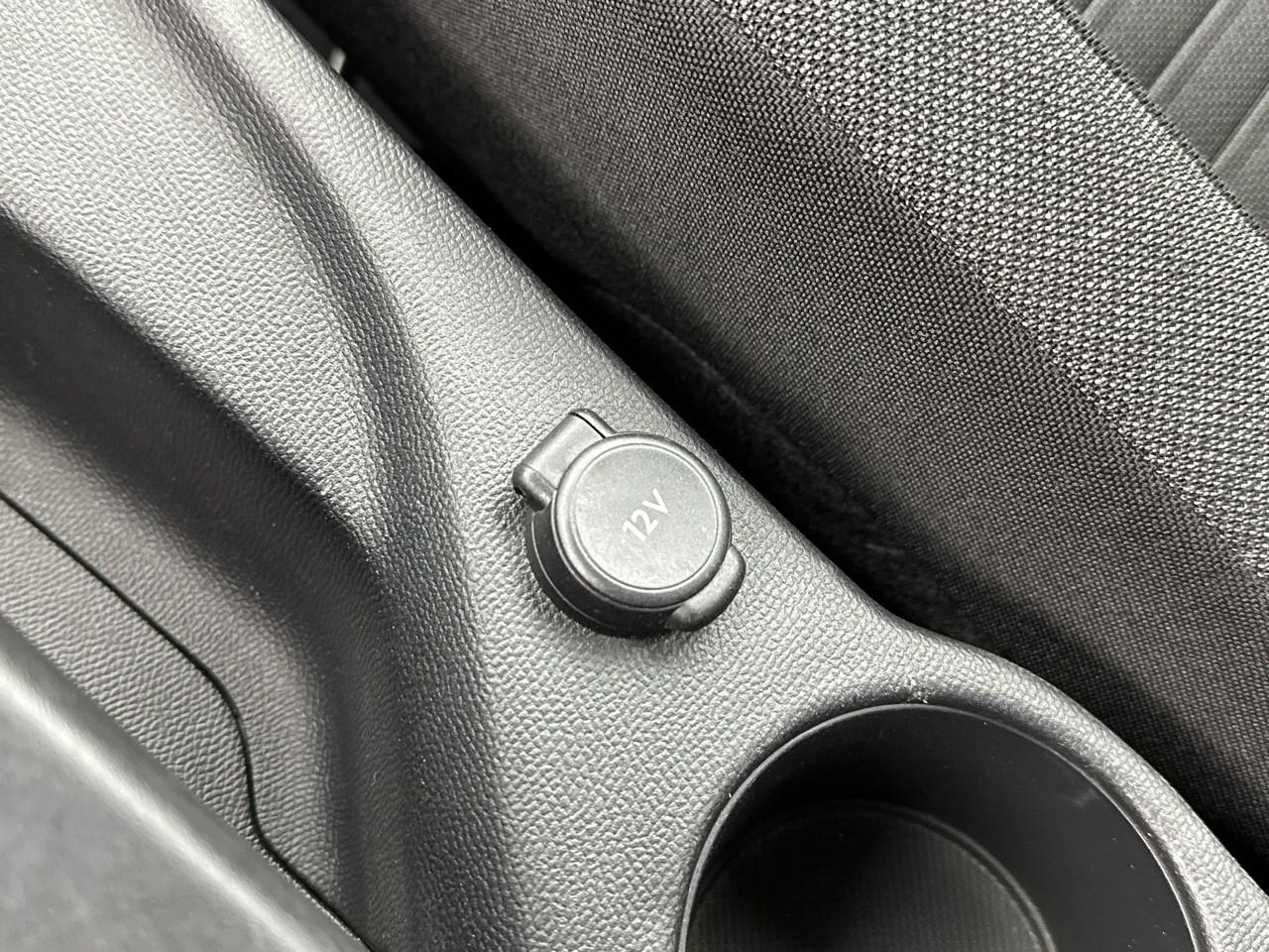 Peugeot 2008 puretech 100 s&s bvm6 active — photo 32