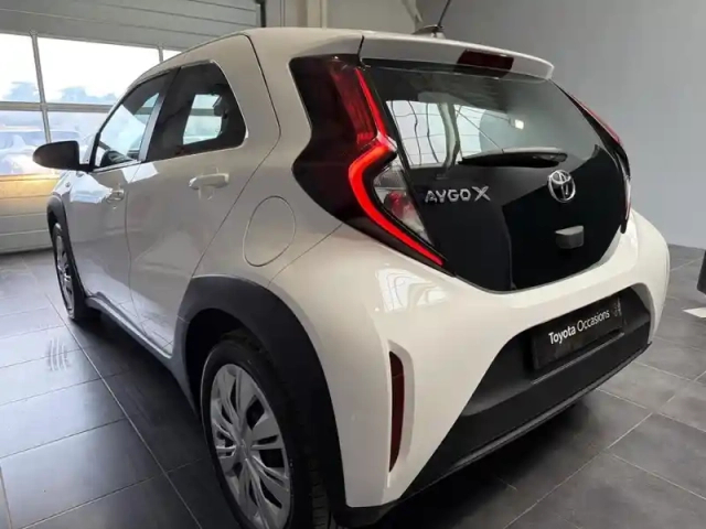 Toyota Aygo X 1.0 vvt-i 72ch dynamic my24 — photo 4