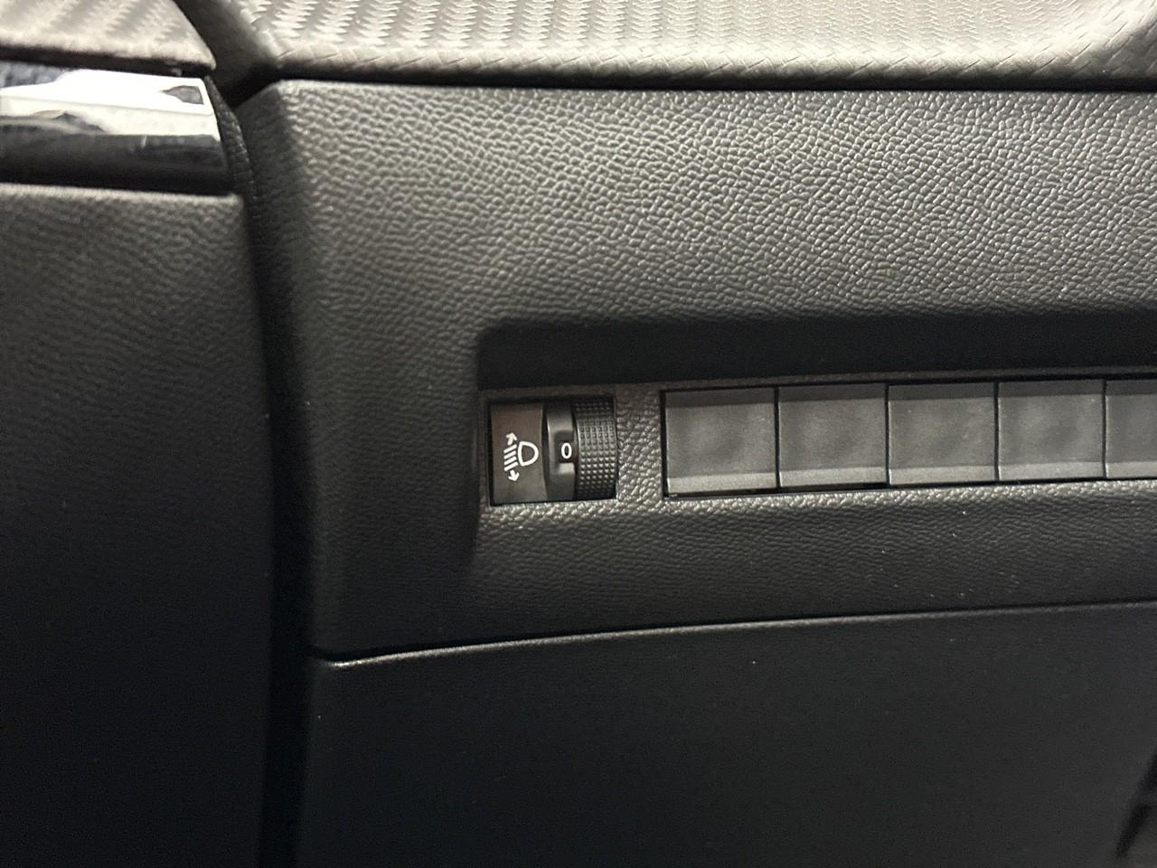 Peugeot 2008 100 s&s bvm6 style — photo 16