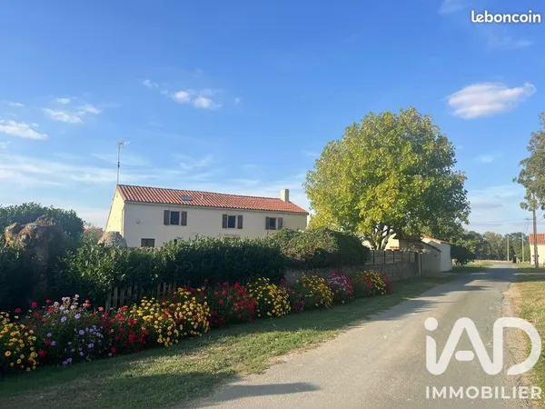 Maison 10 pièces 169 m²