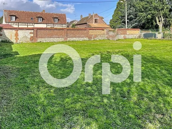 Terrain 574 m²