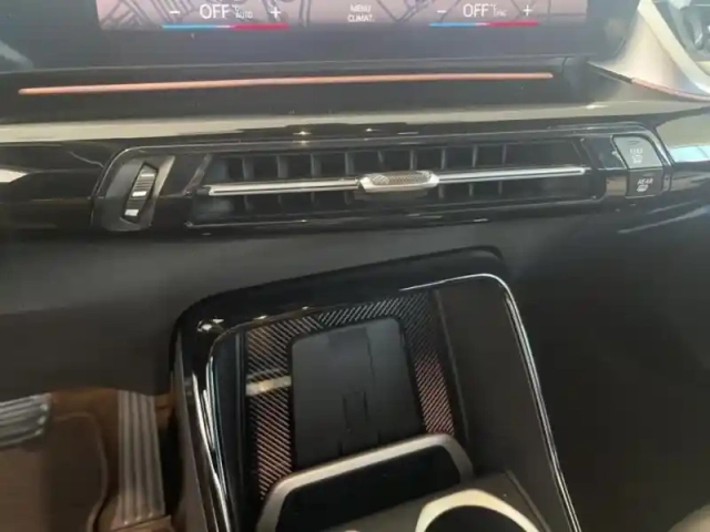 Bmw X1 sdrive18i 136ch xline — photo 12