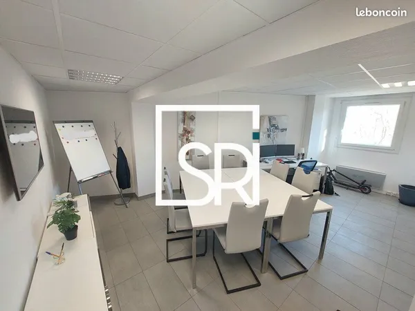 Bureaux 120 m² CLERMONT FERRAND
