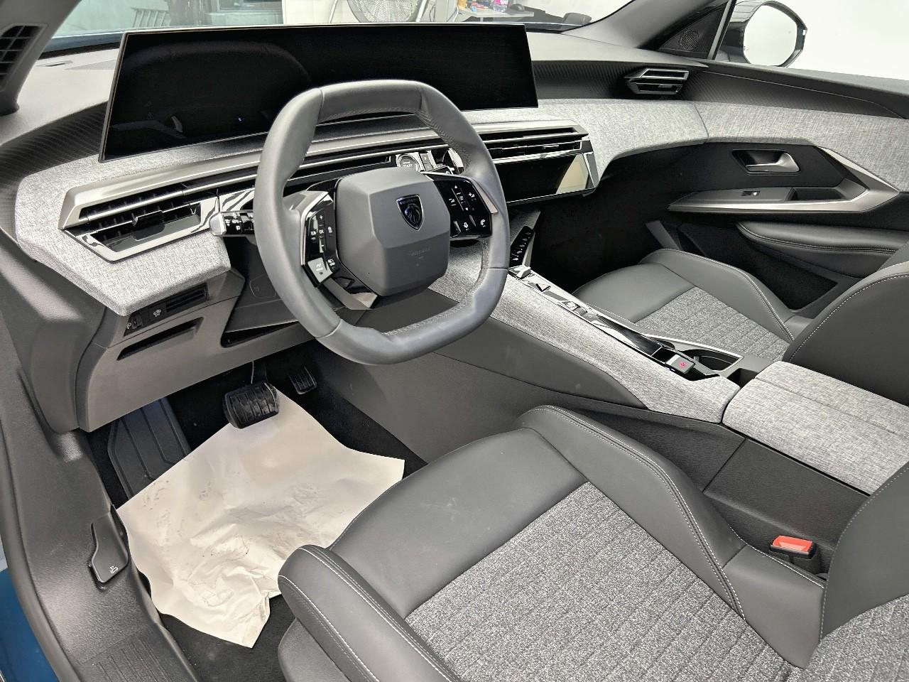 Peugeot 3008 hybrid 145 e-dcs6 allure — photo 9