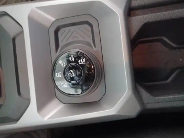 Dacia Duster hybrid-g 150 4x4 — photo 54