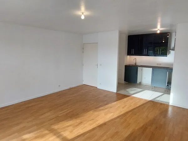 Appartement F3 67 m² Standing | Balcon | Cave | DPE C