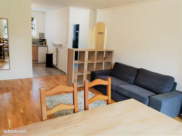 Particulier loue T4 MEUBLÉ 67m² secteur Alliés / MC2, 945/mois charges comprises