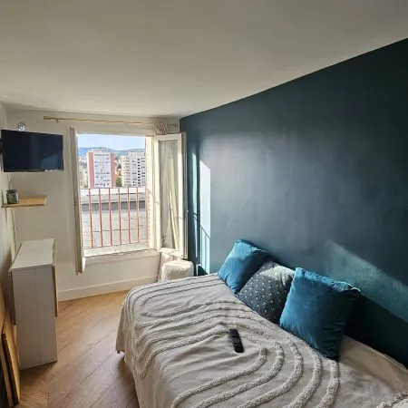 Studio 1 pièce 13 m²