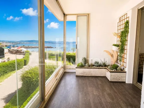 Appartement de 80 m² Bord de mer et Vue Mer
