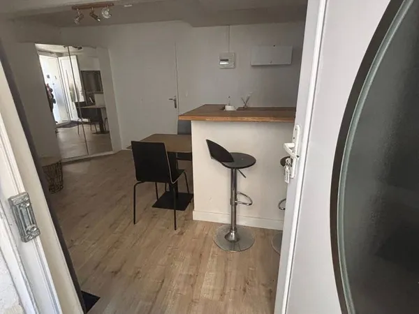 Studio 1 pièce 20 m²