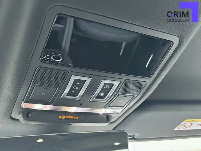 Land Rover Defender 110 p300e awd auto — photo 41
