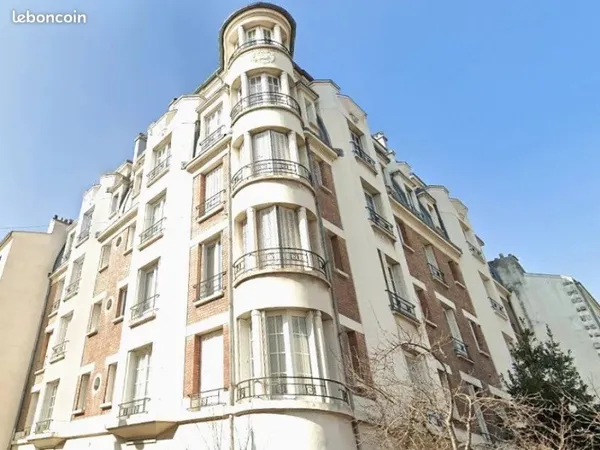 Studio 1 pièce 14 m²