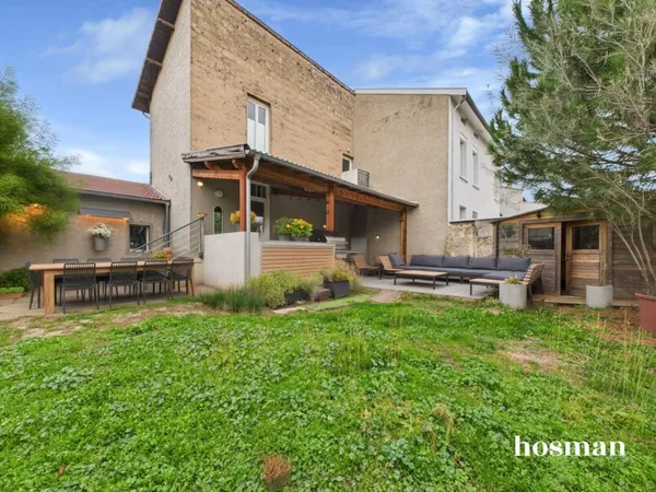 Vends maison - 93 m² - 4 pièces, 3 chambres - Oullins-Pierre-Bénite 69310