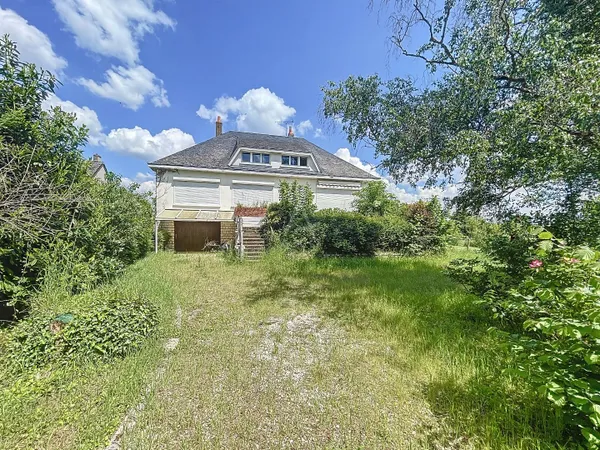 Maison Vente Saint-Benoît-sur-Loire 7p 162m² 259000€