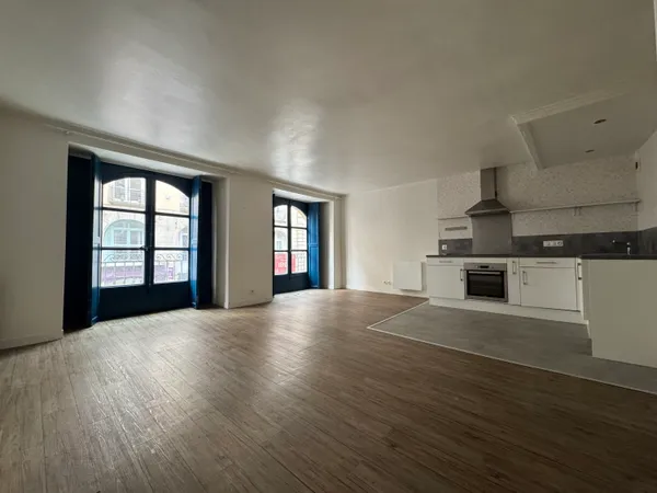 Vends appartement 57m² centre historique