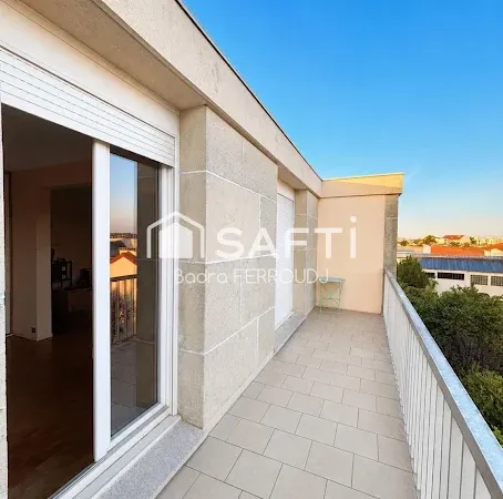 Appartement 5 pièces 93 m²