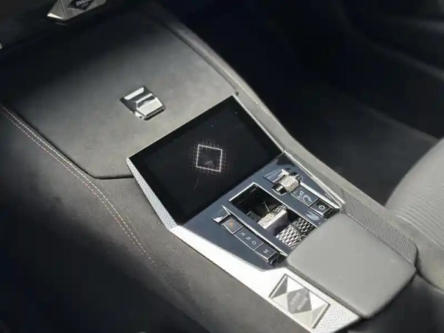 Ds Ds 4 ii puretech 130 performance line + auto — photo 5