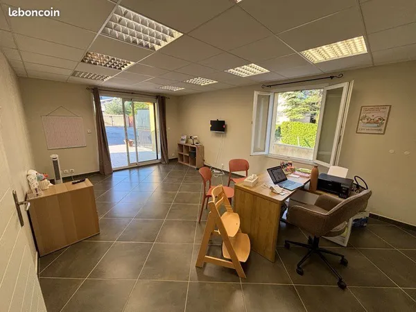Sous location bureau professionnel de 24m2