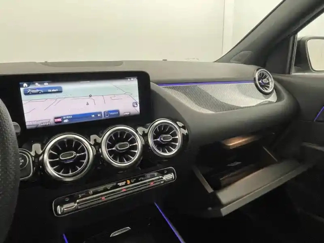 Mercedes Gla 250 e hybrid eq 8g-dct — photo 26