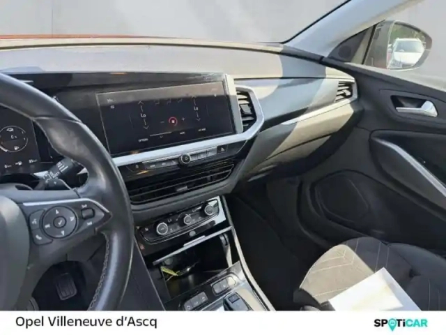 Opel Grandland 1.6 turbo 225ch hybride ultimate — photo 14