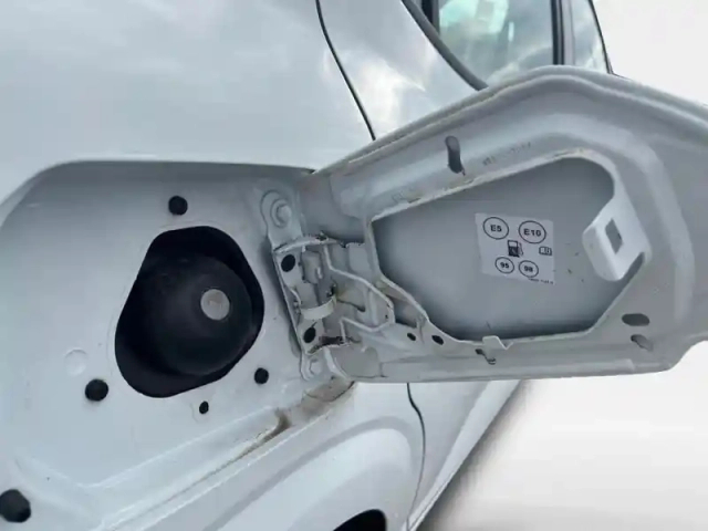 Dacia Sandero 1.0 sce 65ch essential — photo 10