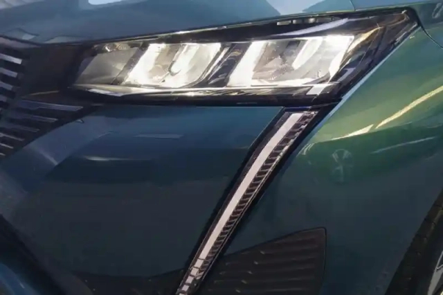 Peugeot 308 sw puretech 130ch s&amp;s eat8 — photo 90
