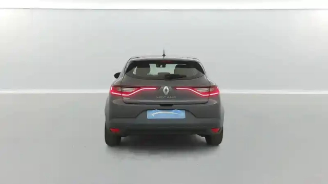 Renault Megane mégane iv berline blue dci 115 — photo 13