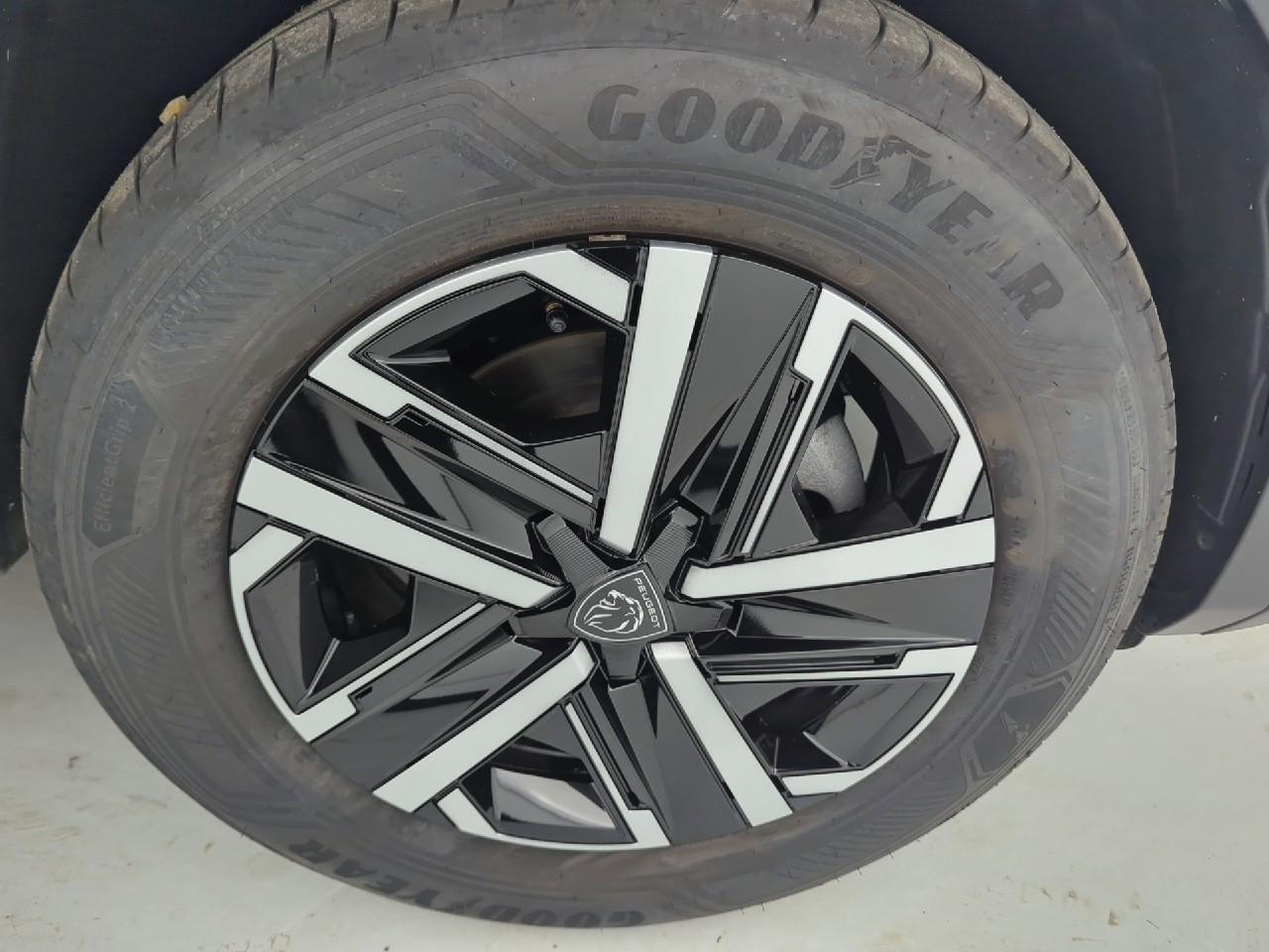 Peugeot 2008 100 s&s bvm6 style — photo 19
