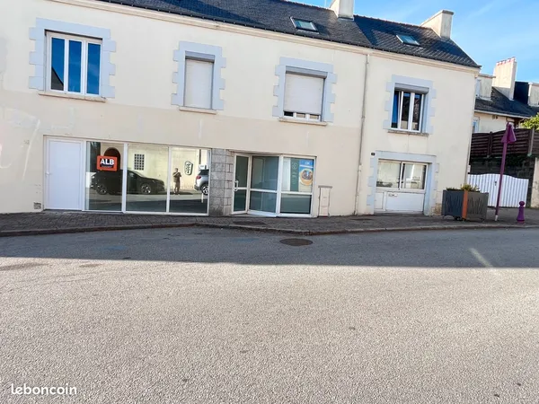 Local commercial à louer - centre de landévant