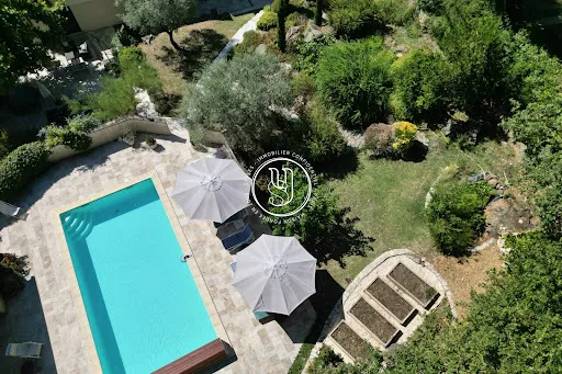 Maison 7 pièces 193 m²